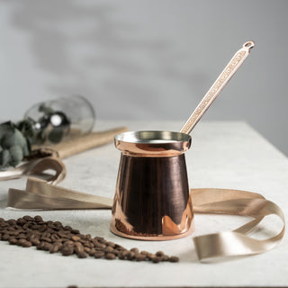 handmade copper Turkish coffee pot for authentic brewing, premium traditional cezve for Arabic and Greek coffee, handcrafted copper coffee pot with tin lining, best Turkish coffee maker for stovetop brewing, artisan copper cezve with ergonomic handle for coffee lovers